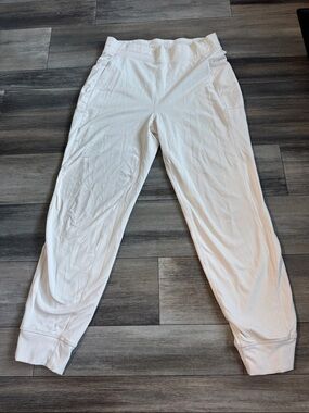 Fabletics- Ivory Relaxed Jogger Pants with side pockets